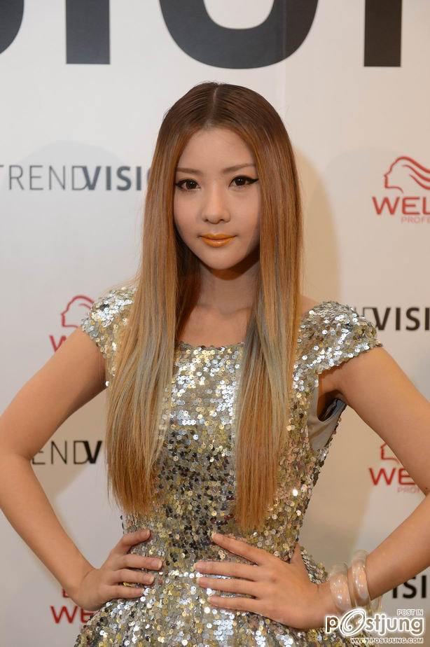 เทรนด์ วิชั่น อวอร์ด 2012 โบวี่ เนโกะจัมป์ เกรซ สวยเว่อรร์