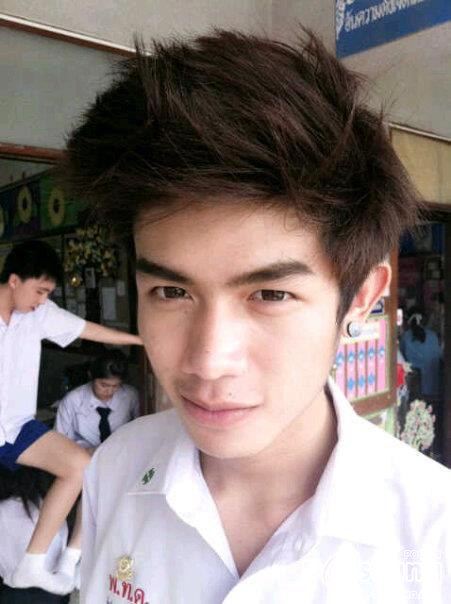 "Arm Chainoi" หนุ่มหล่อลากกก จาก Facebook