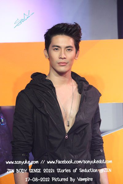สน ยุกต์ งาน ZEN BODY SENSE 2012 : Stories of Seduction @ ZEN