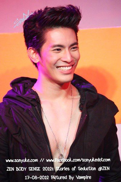 สน ยุกต์ งาน ZEN BODY SENSE 2012 : Stories of Seduction @ ZEN