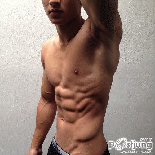 พร้อมรบ