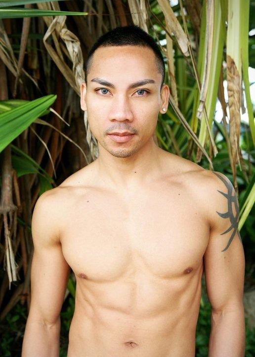 พร้อมรบ