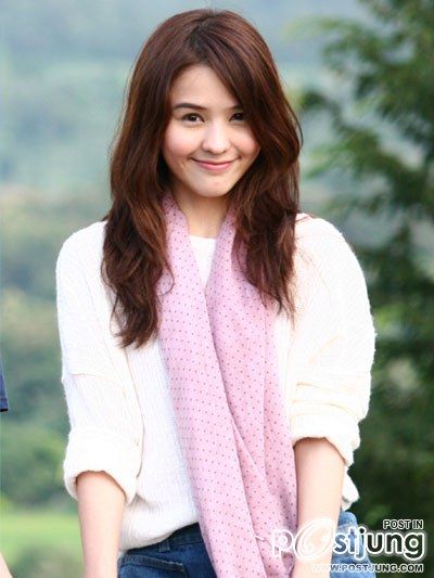 ออม สุชารัตน์ มานะยิ่ง