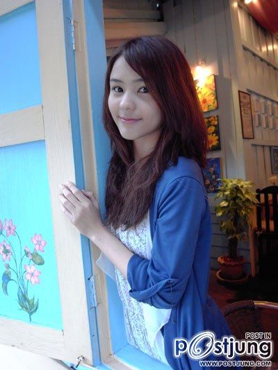ออม สุชารัตน์ มานะยิ่ง