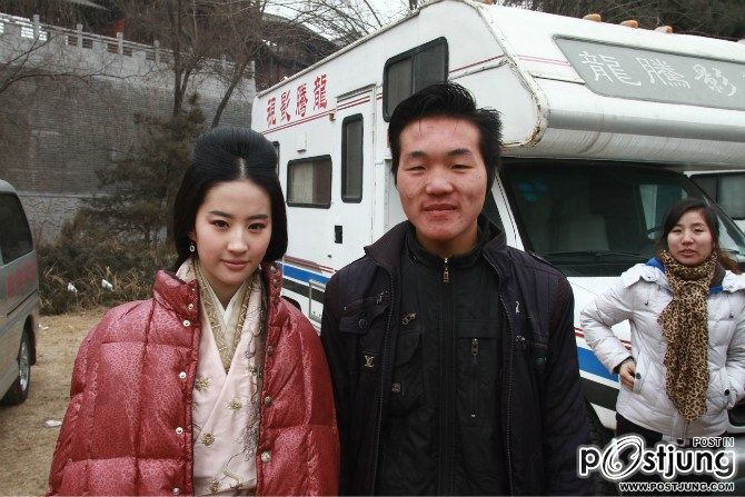 THE ASSASSINS 铜雀台(Tong que tai) 2012