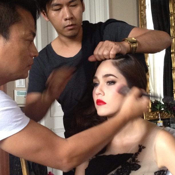 ชมพู่ อารยา กับเบื้องหลังการถ่ายทำ MV ละครเวที Reya The Musical