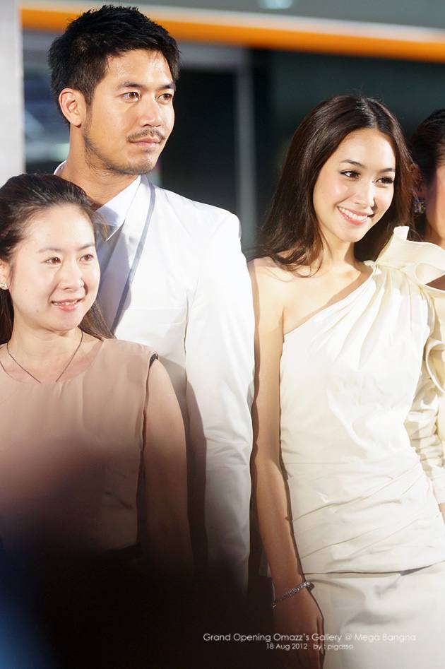 [Pix] เวียร์, มิน, นาวิน ต้าร์, โดนัท, ปอ ทฏษฎี, ไอซ์ อภิษฎา งาน GrandOpening Omazz @ Mega Bangna