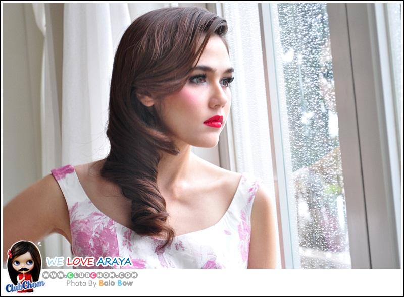ชมพู่ อารยา ภาพเบื้องหลังการถ่ายทำ MV ละครเวที Reya The Musical