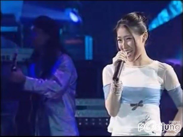 โดม เอิร์น เสียงใสๆ กับ บรรยากาศน่ารัก....