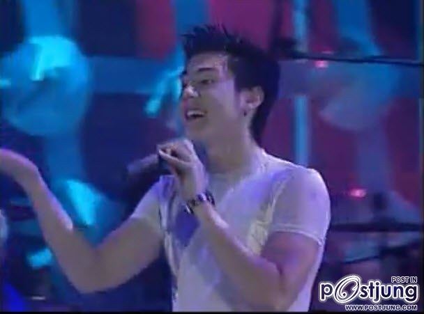 โดม เอิร์น เสียงใสๆ กับ บรรยากาศน่ารัก....