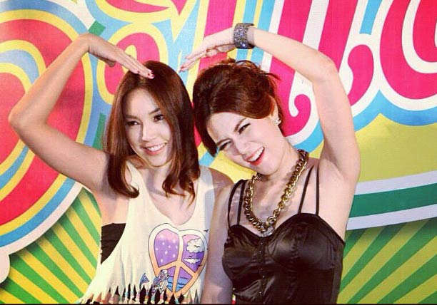 เมย์ ฉลอง ตำแหล ครบ 1 ปี เชิญดารามาแซ่บเพียบ