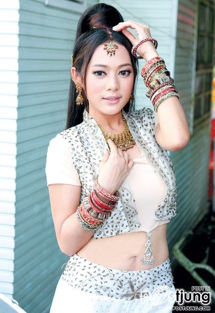 {เช็คความนิยมดาราหญิงวิกหมอชิตสุด Hot เดือนสิงหา 55}