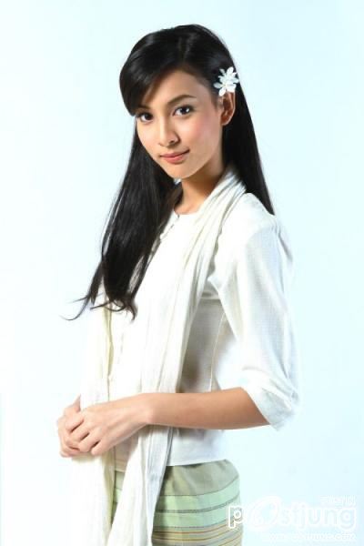{เช็คความนิยมดาราหญิงวิกหมอชิตสุด Hot เดือนสิงหา 55}