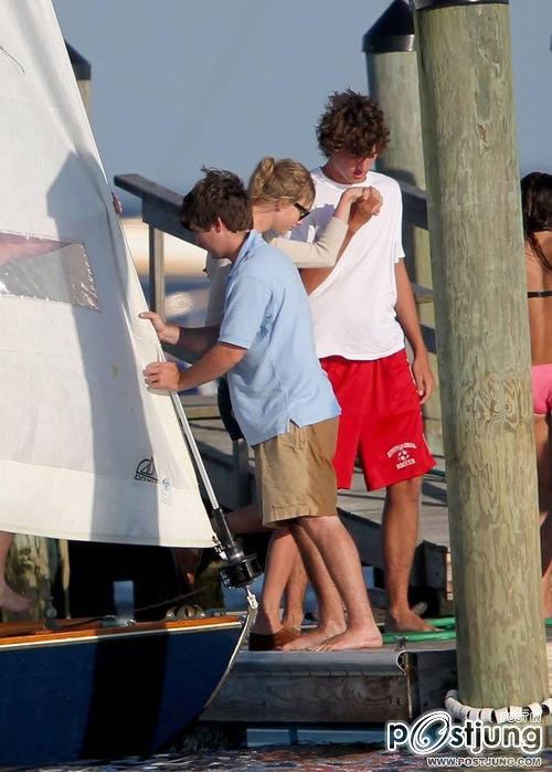 Taylor Swift & Conor Kennedy