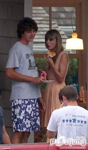Taylor Swift & Conor Kennedy
