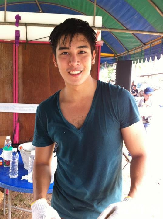 หนุ่มหล่อ จาก Men's Health