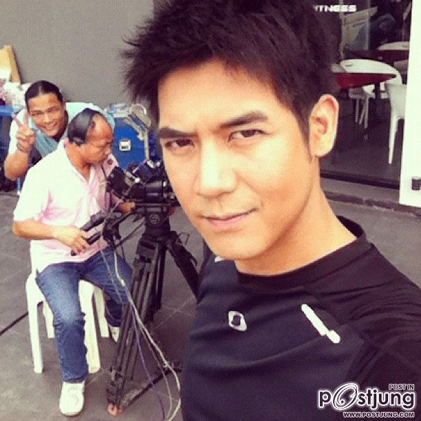 "เวียร์ โกนหนวดแล้ว น่ารักอ่ะ"