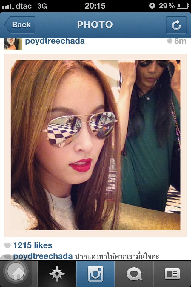 แฟชั่นปากแดงเริ่ดๆ ของเหล่าดาราใน IG