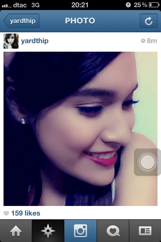 แฟชั่นปากแดงเริ่ดๆ ของเหล่าดาราใน IG