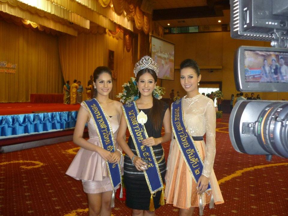 รามคำแหงรณรงค์ใส่ผ้าไทย