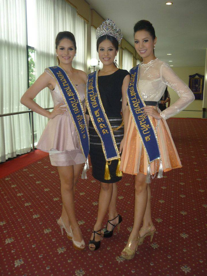 รามคำแหงรณรงค์ใส่ผ้าไทย