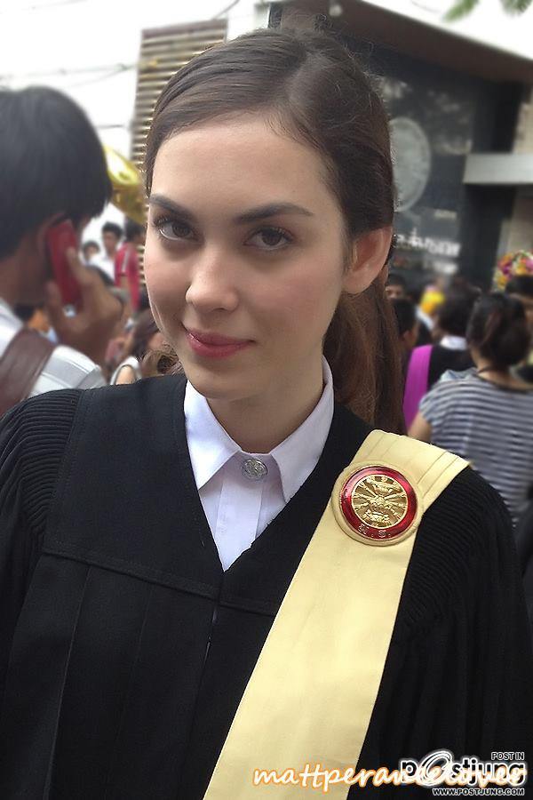 แมท รับปริญญาธรรมศาสตร์