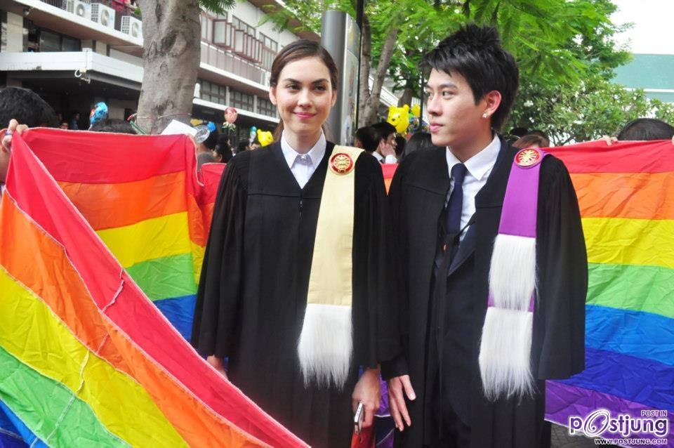 แมท รับปริญญาธรรมศาสตร์