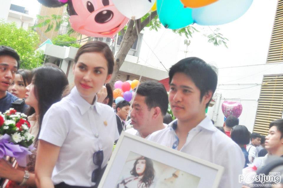 แมท รับปริญญาธรรมศาสตร์