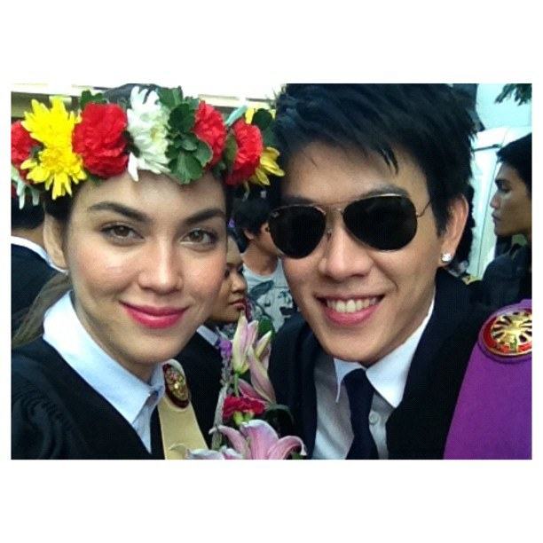 แมท รับปริญญาธรรมศาสตร์