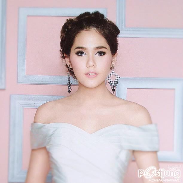 อารยา