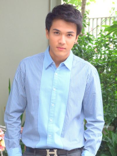 ธีรภัทร์ แย้มศรี