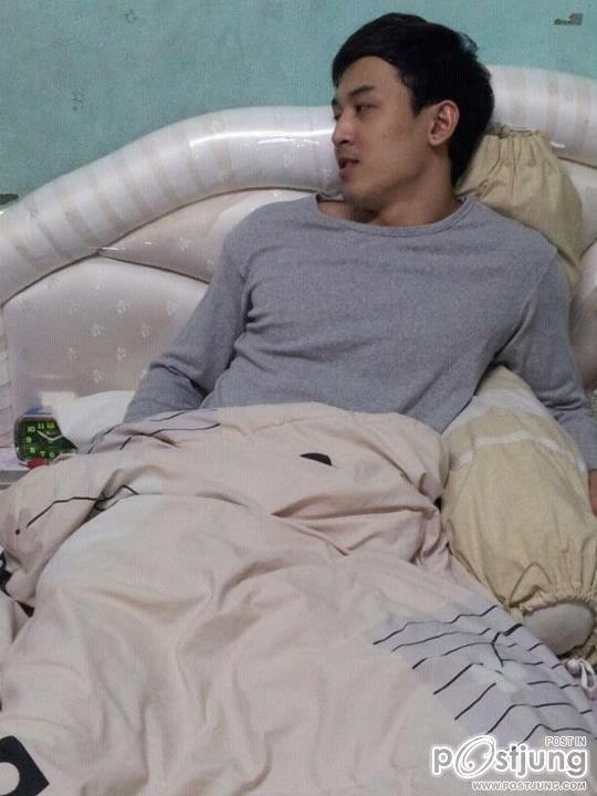 น้องป๋อง พ่อค้าแซ่บข้าวมันไก่