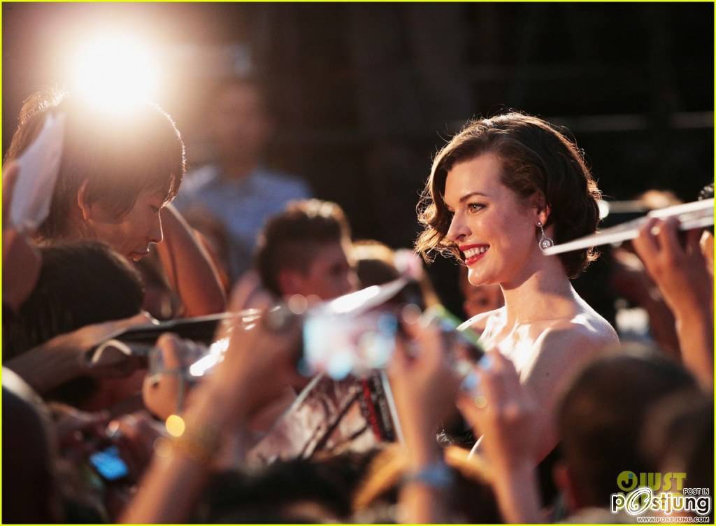 Milla Jovovich: 'Resident Evil: Retribution' Japan Premiere!