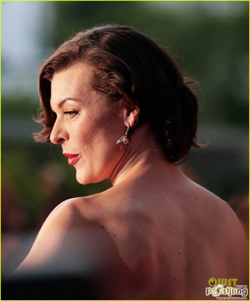 Milla Jovovich: 'Resident Evil: Retribution' Japan Premiere!