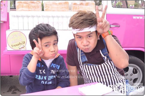 &ldquo;เอ็กแซ็กท์&rdquo; &ldquo;มาร์ค&rdquo; ศิลปินรุ่นจิ๋ววัย 7 ขวบ