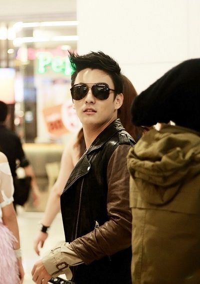 ธันวา สุริยจักร