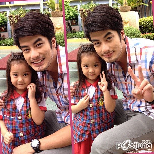 3 บอย ปกรณ์ @boy_pakorn ยอดฟอลโล่ 427,XXX คน