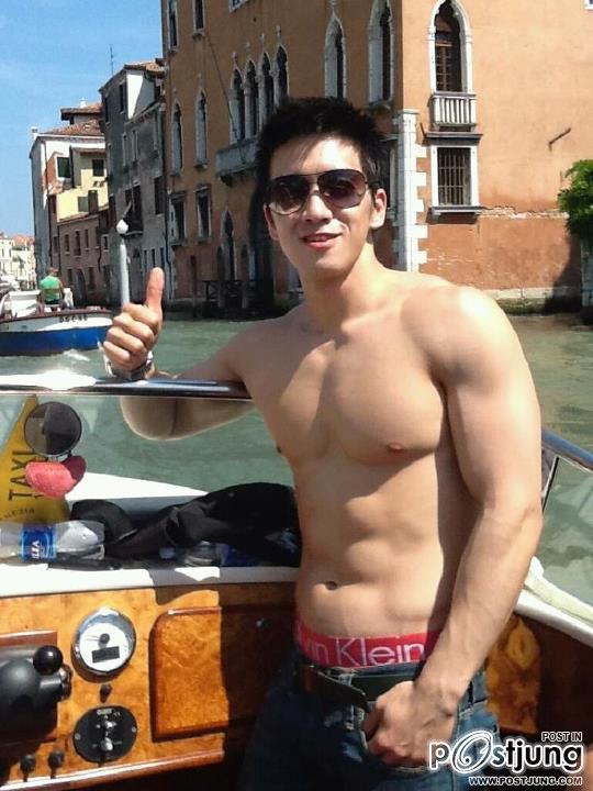 "Jiho Lee" หนุ่มเนื้อแน่น หน้าขยี้