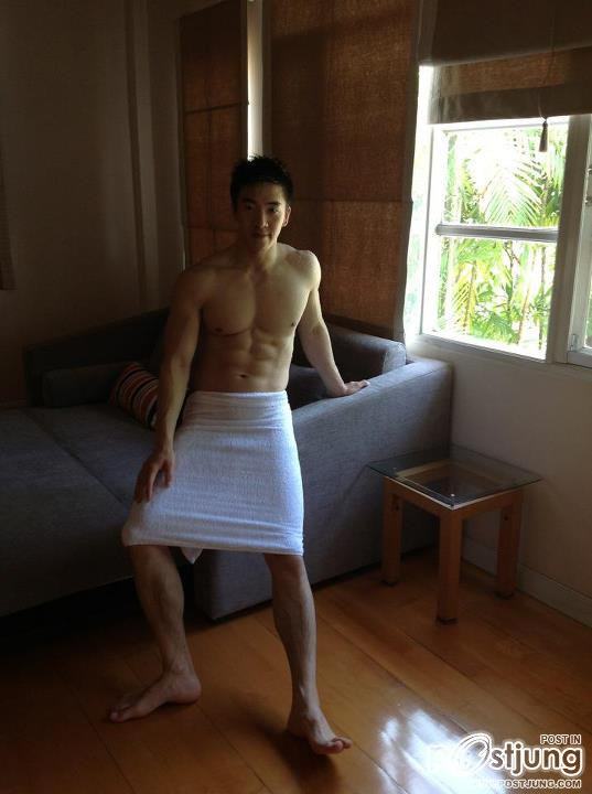 "Jiho Lee" หนุ่มเนื้อแน่น หน้าขยี้