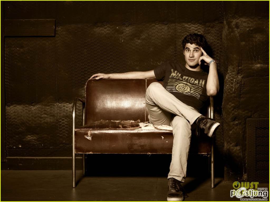 มาดูโฟโต้ชู้ตล่าสุดของเหล่านักแสดงจาก Glee กับแคมเป็ญ Faces of Fox !!