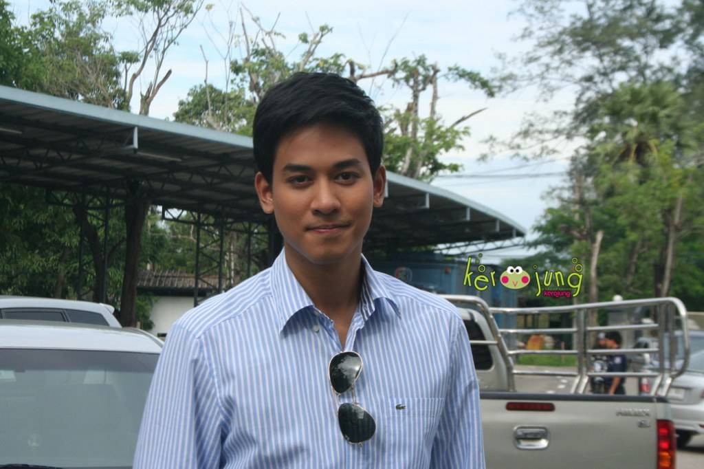 ป๊อบ ฐากูล