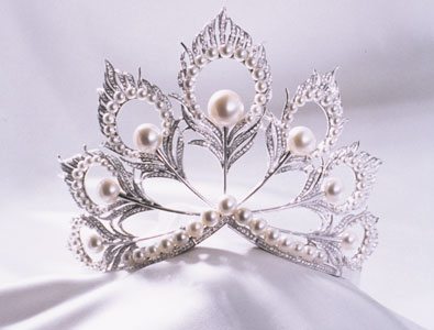 ใครสวมมงกุฎมิกิโมโต้ สวยที่สุด