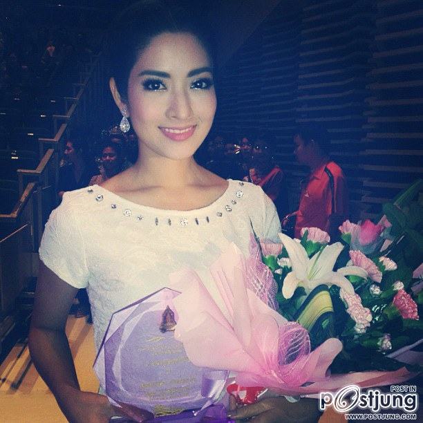 แอฟ ทักษอร @ กุลสตรีไทย 2555