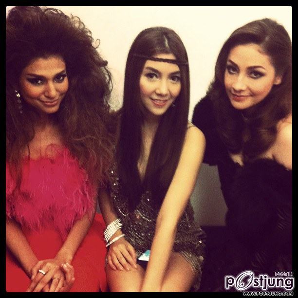 วุ้นเส้น วิริฒิพา แย้มนาม