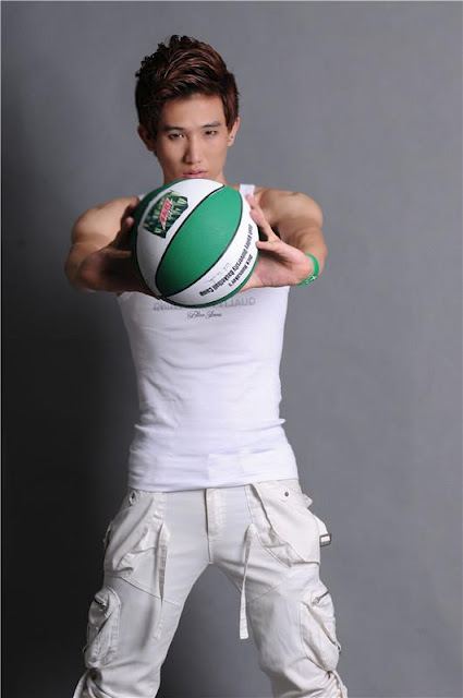 JRหนุ่มพม่า