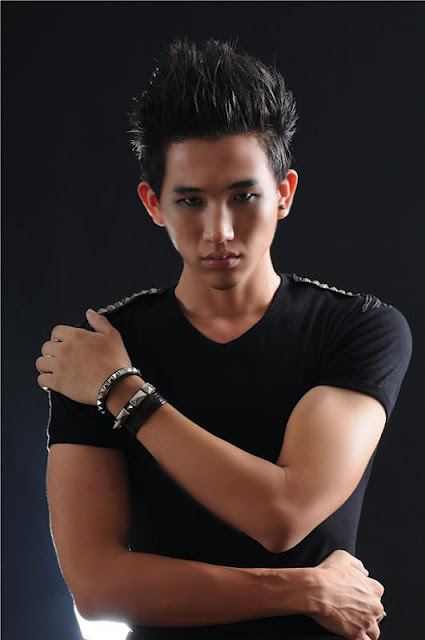 JRหนุ่มพม่า