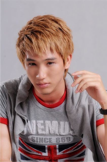 JRหนุ่มพม่า