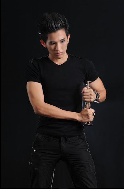 JRหนุ่มพม่า