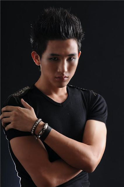 JRหนุ่มพม่า