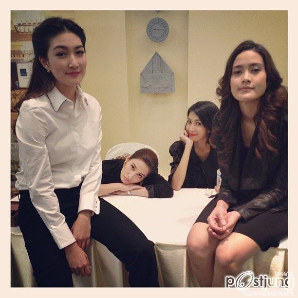 "แพนเค้ก- เขมนิจ จามิกรณ์ "